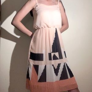 NWT French Connection Summer Dress in Soft Pink with Geometric Pattern Size 0